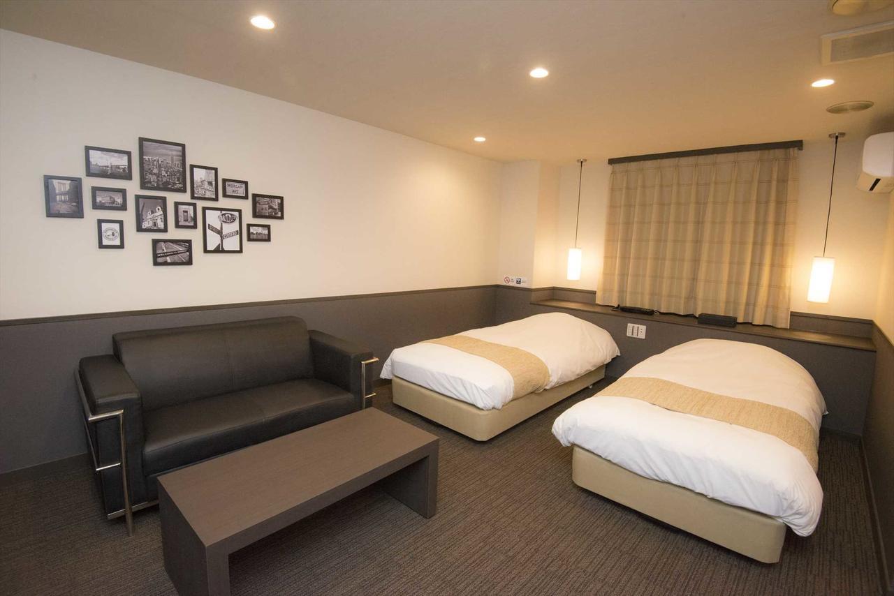 Hotel Double Funabashi Buitenkant foto