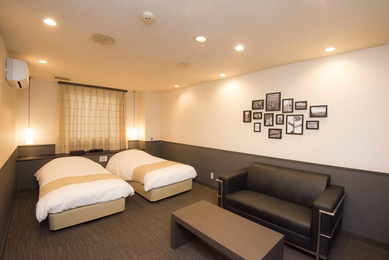 Hotel Double Funabashi Buitenkant foto