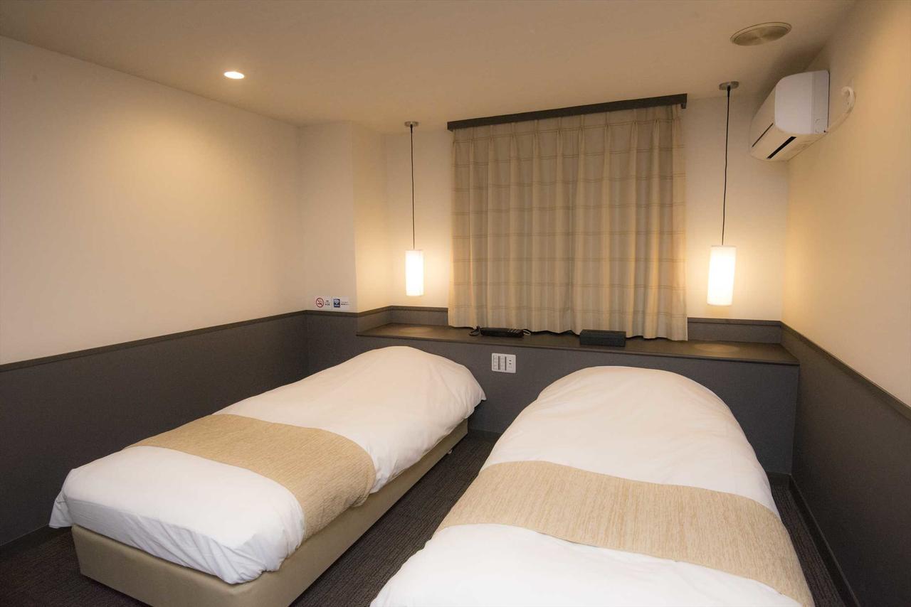 Hotel Double Funabashi Buitenkant foto