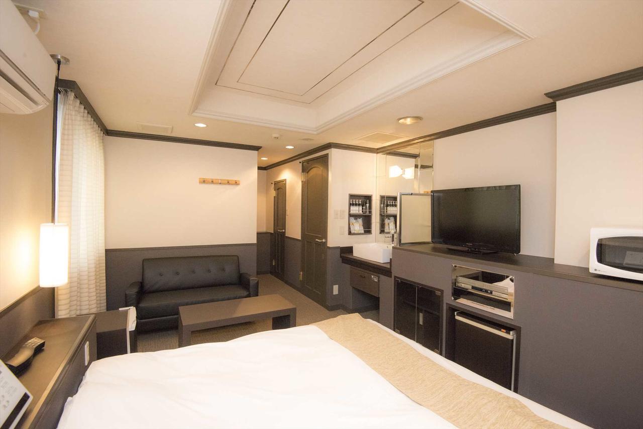 Hotel Double Funabashi Buitenkant foto